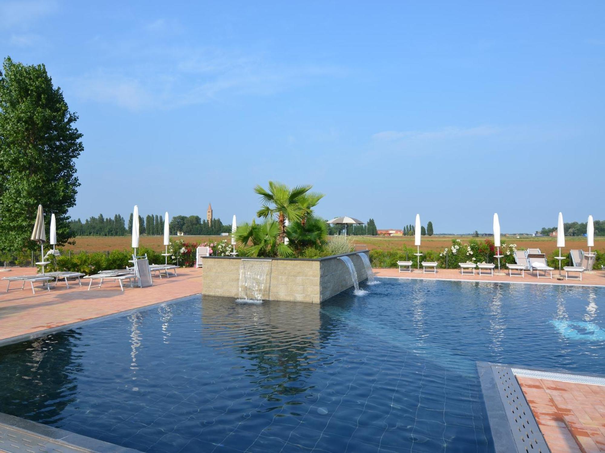 Characteristic Apartment In Codigoro With Pool Exterior foto